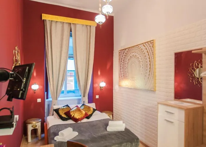 Urban Budget Hotel- Unique Boutique On Location *